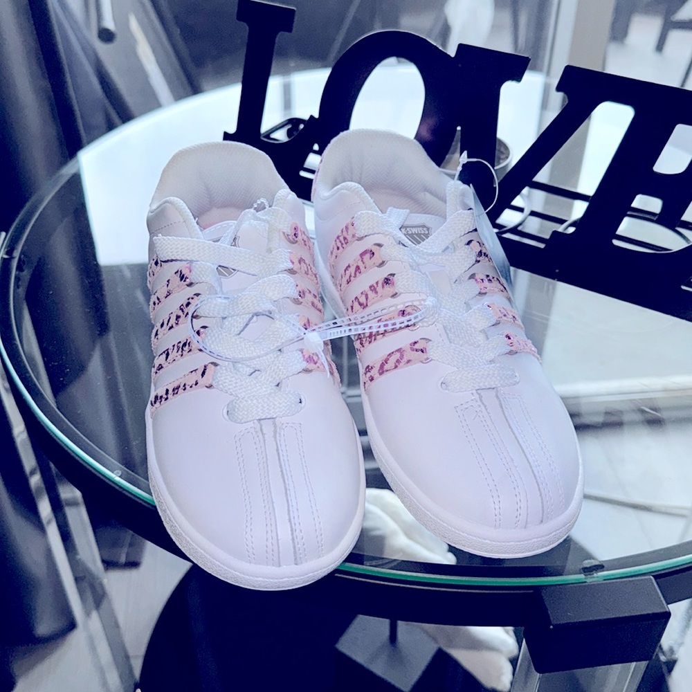 Girls size 6 KSwiss Sneakers